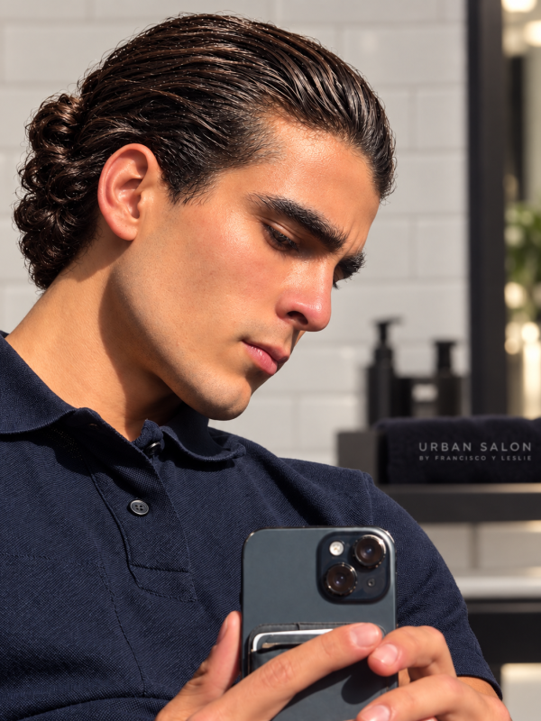 FI Salon 959bf03b 3fd7 4b26 a689 6346a846ce14